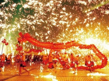 Tongliang dragon dance performance
